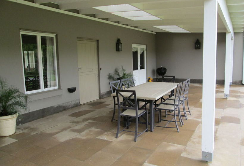 Hotel Kwa Jabu Accommodation 17