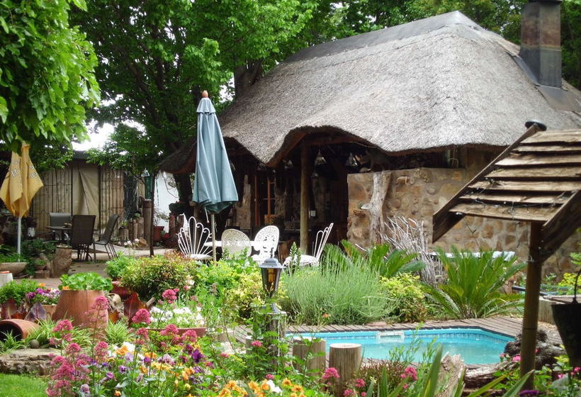 Hotel Morning Glory Cottages 11