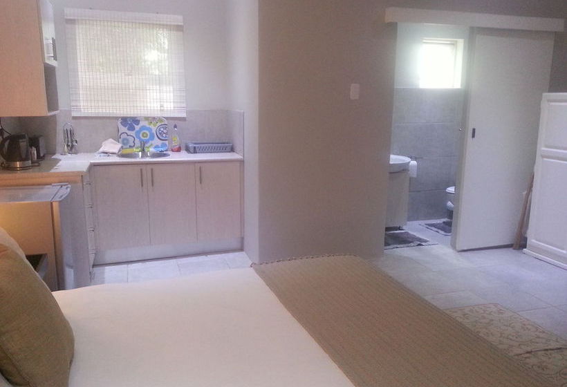 Riversway Guest House 1