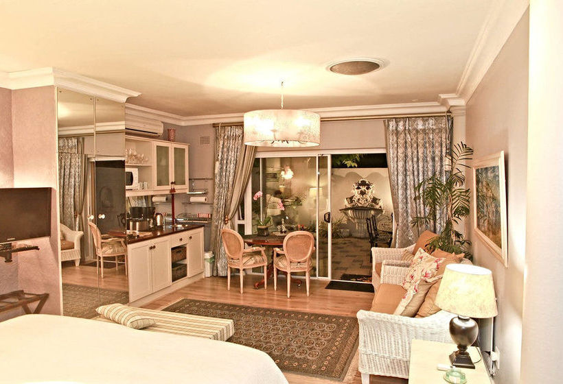 Roosboom Luxury Guest Apartments 13