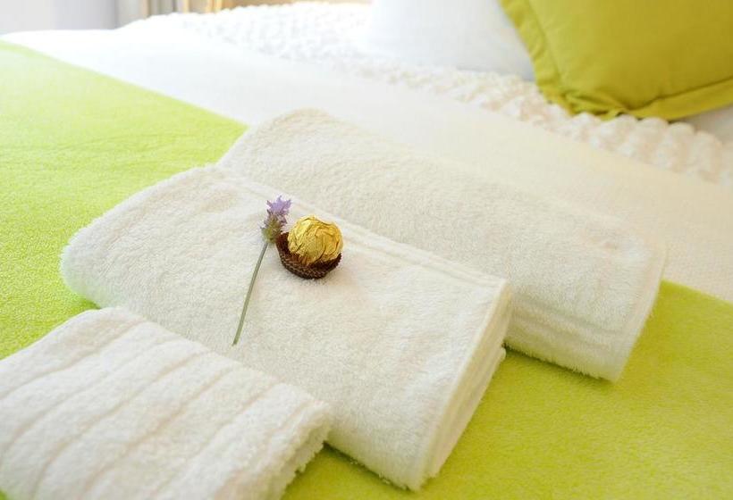 Bed and Breakfast Jaqui's Garden Guesthouse 10