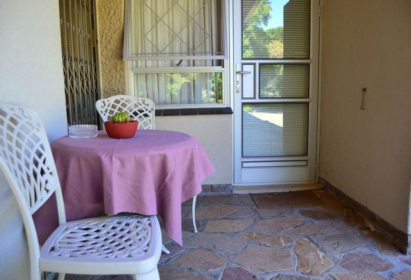 Pension King's Highway Guest House 11