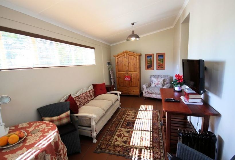 Stay 2 Live Groenkloof 12