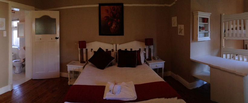 Pension Albatross Guest House 4