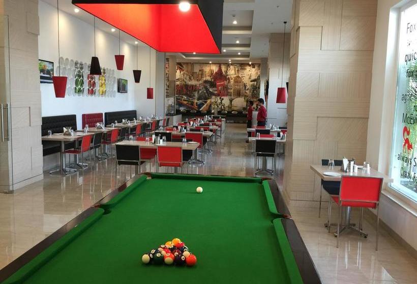 Red Fox Hotel Sector 60 Gurugram 10