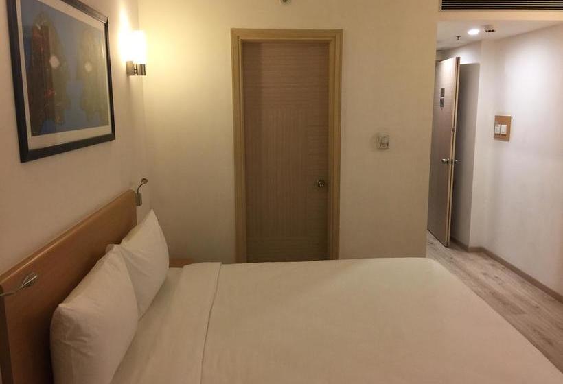 Red Fox Hotel Sector 60 Gurugram 12