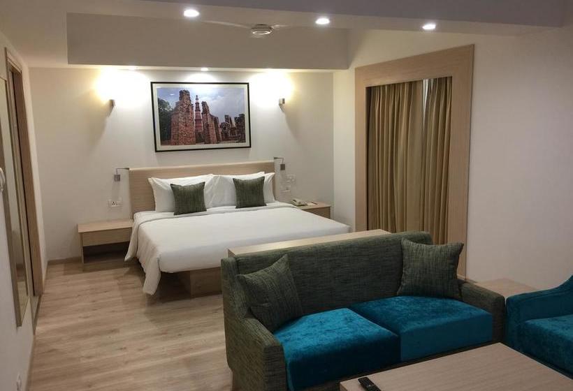 Red Fox Hotel Sector 60 Gurugram 15