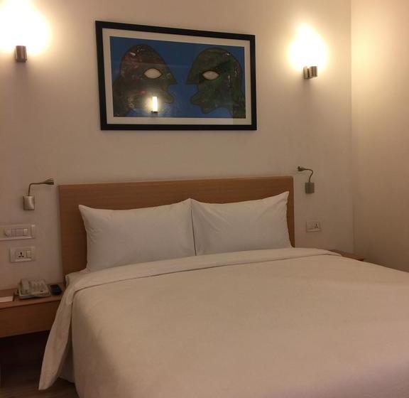 Red Fox Hotel Sector 60 Gurugram 20