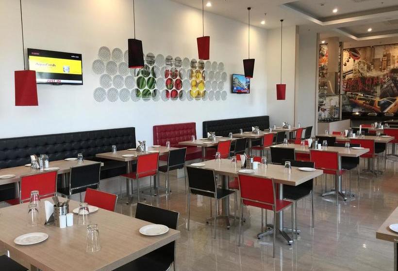 Red Fox Hotel Sector 60 Gurugram 9