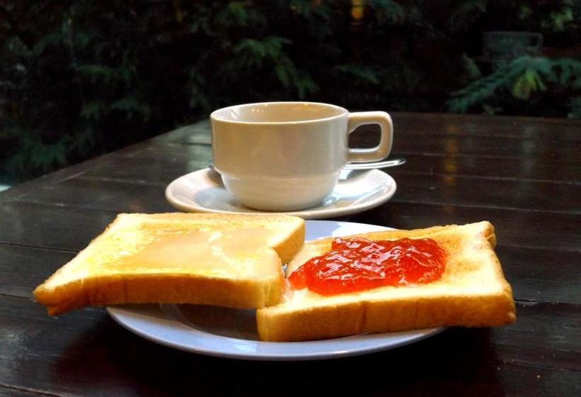 Hotel Km Kwanphayao Phayao