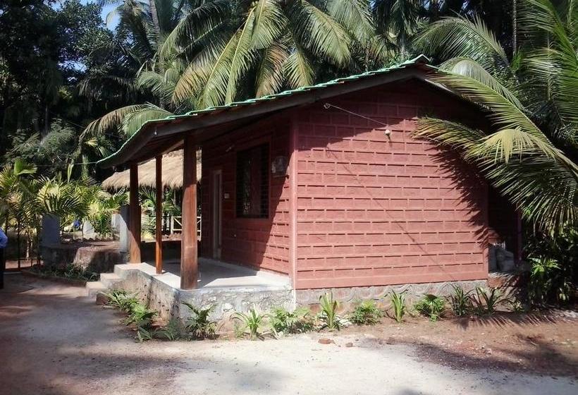 Tendulkar Beach Resort 11