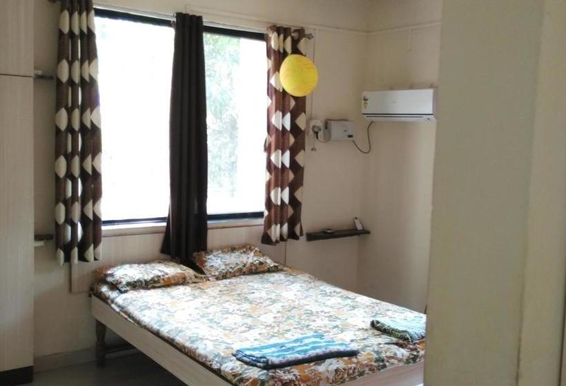 Tendulkar Beach Resort 19