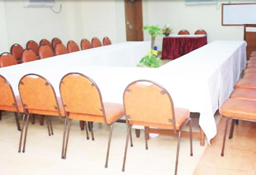 Hotel K & M International Business 13