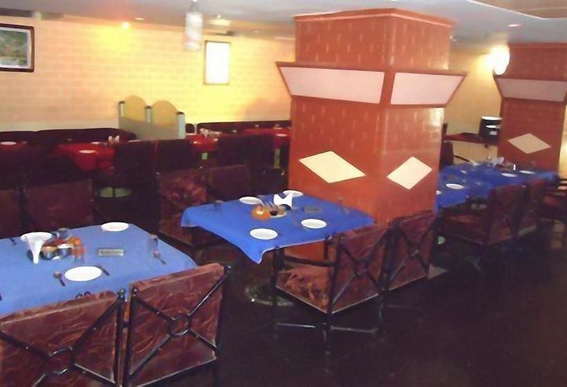 Hotel K & M International Business 4