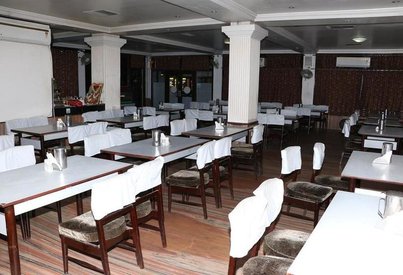Hotel Amaravathi 18