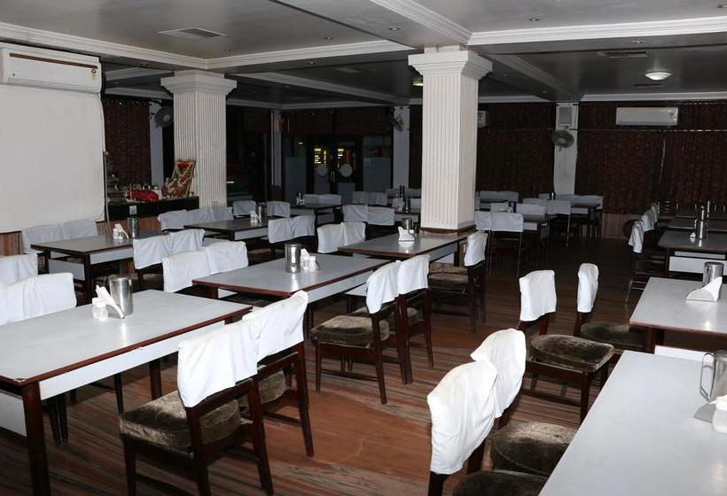 Hotel Amaravathi 19