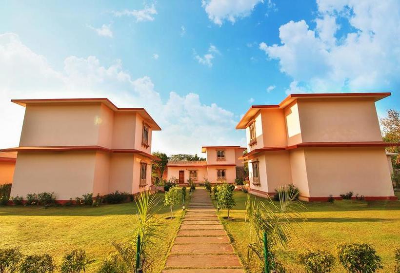 Resort The Shergarh 16