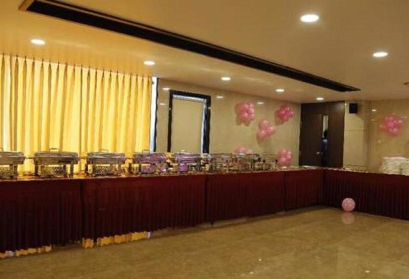 Hotel V Royal Park 6