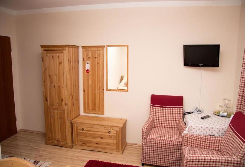 Hotel Gästehaus Guggenberger 15