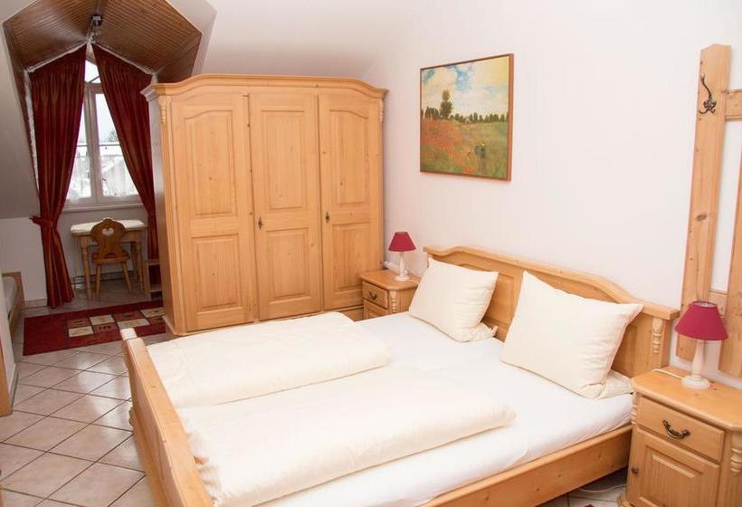 Hotel Gästehaus Guggenberger 7