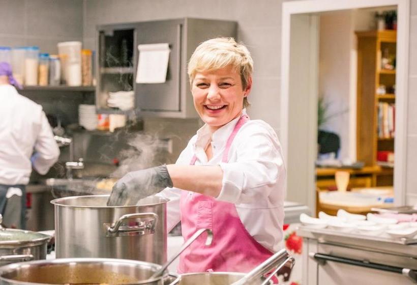 Hotel Gasthof Zum Weißen Lamm 1