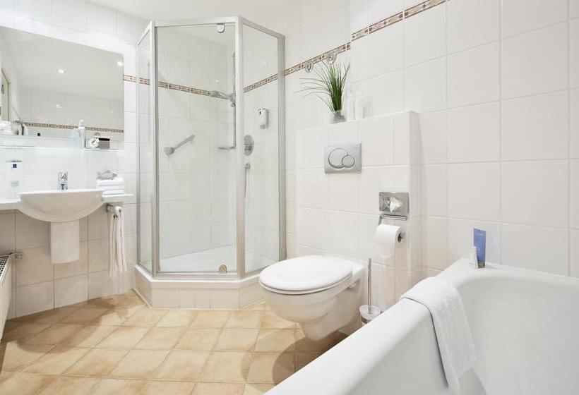 Hotel Gasthof Zum Weißen Lamm 13