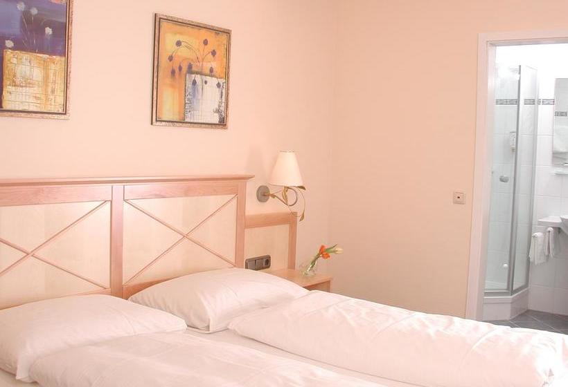 Hotel Gasthof Zum Weißen Lamm 16