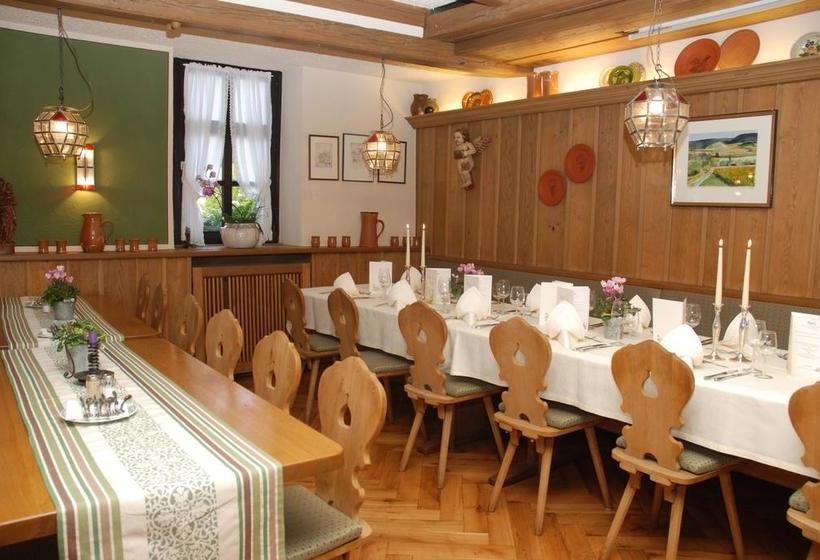 Hotel Gasthof Zum Weißen Lamm 18