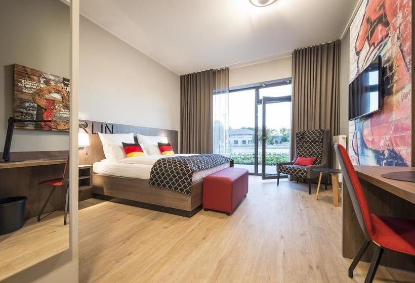 Hotel Gästehaus Der Landwehr Akademie 11