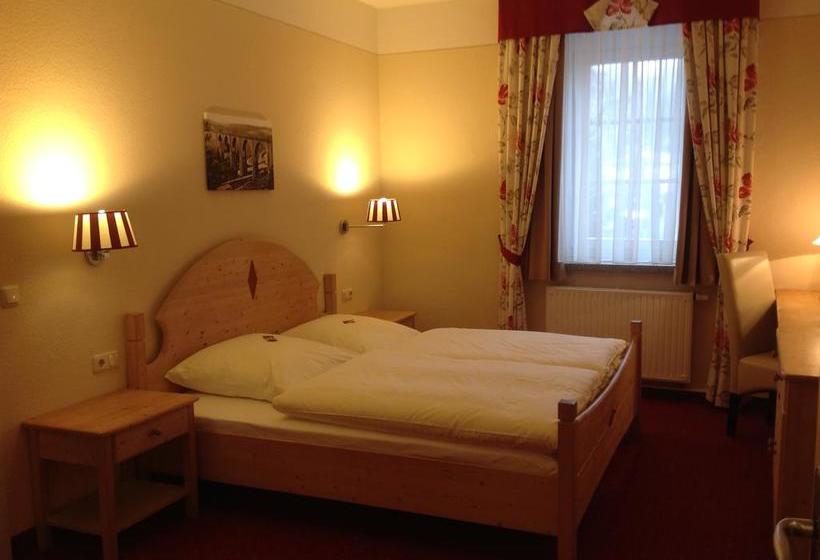 Bei Zwillings Hotel & Restaurant 8