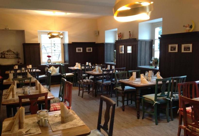 Bei Zwillings Hotel & Restaurant 9