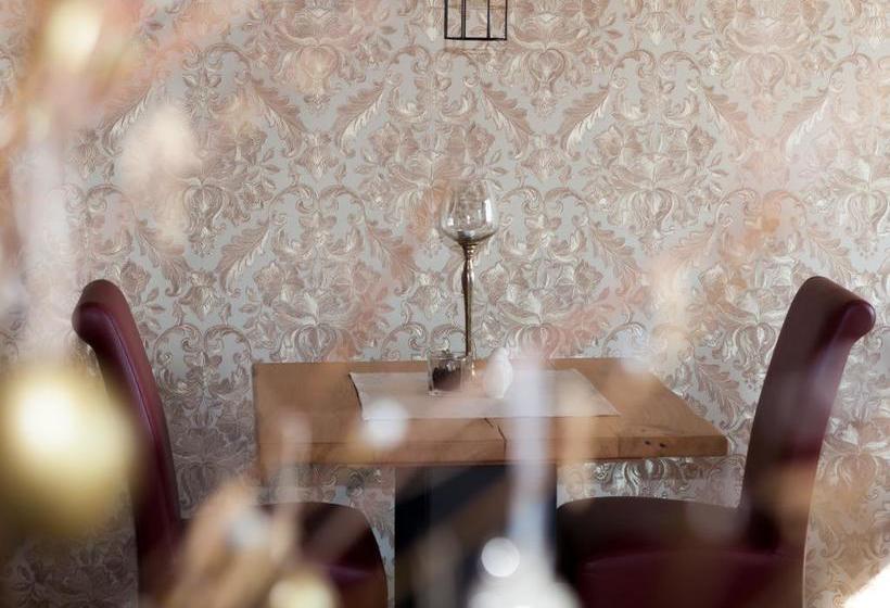 Hotel Restaurant Zum Burggraf 3