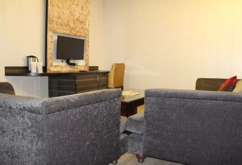 Hotel The Royal Paradise 16