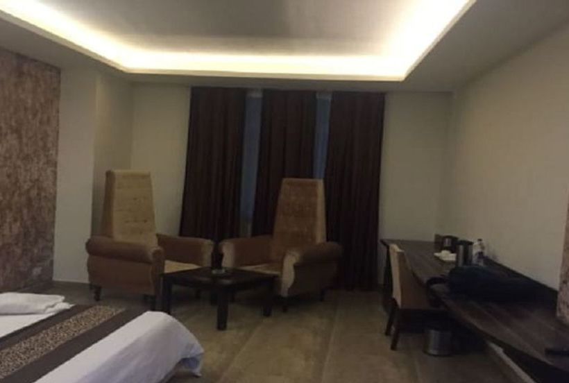 Hotel The Royal Paradise 17