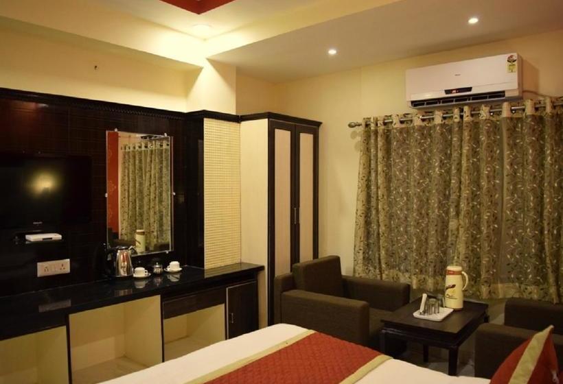 Hotel Ashoka Residency 9
