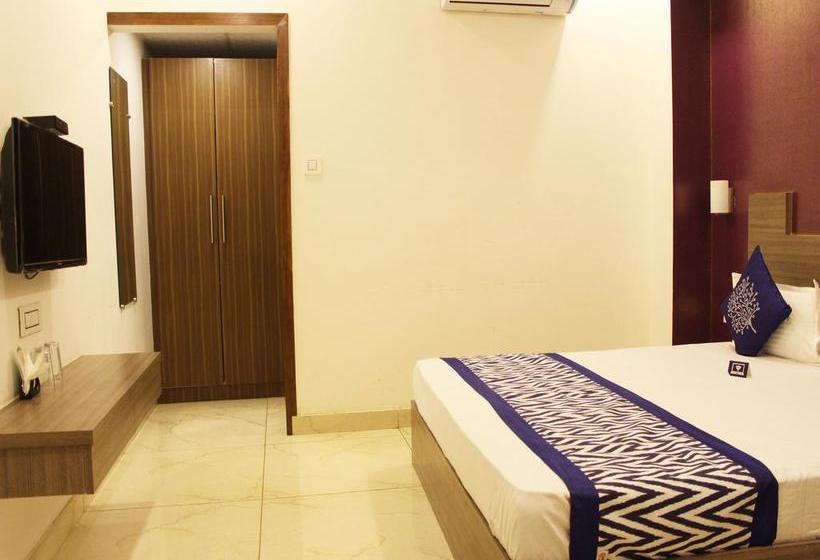 Hotel Oyo Premium Near Sheela Byepass 18