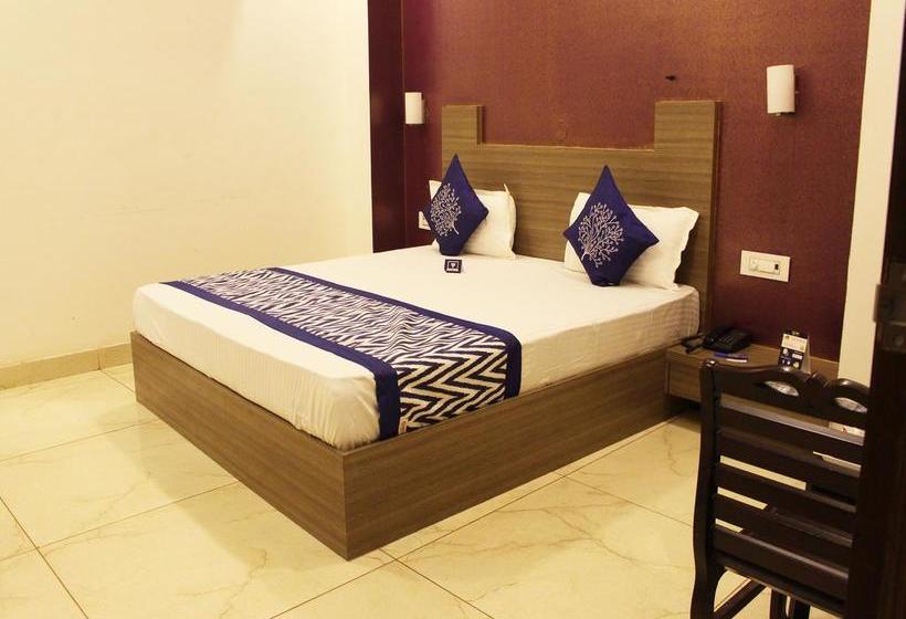 Hotel Oyo Premium Near Sheela Byepass 19