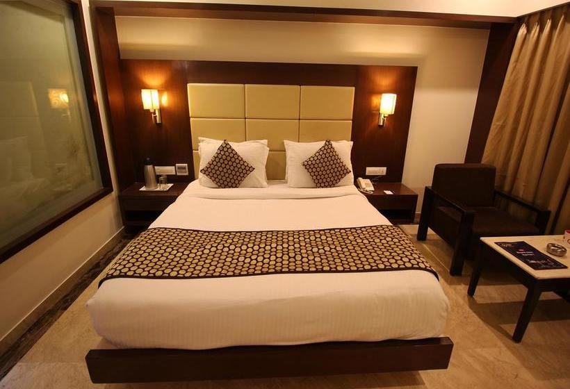 Hotel Oyo Premium Near Sheela Byepass 2