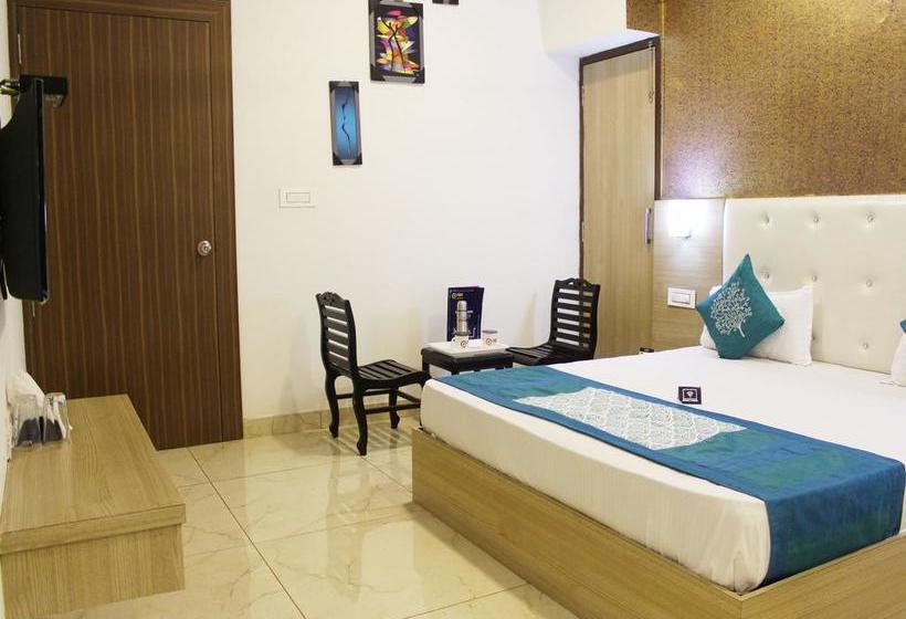 Hotel Oyo Premium Near Sheela Byepass 5