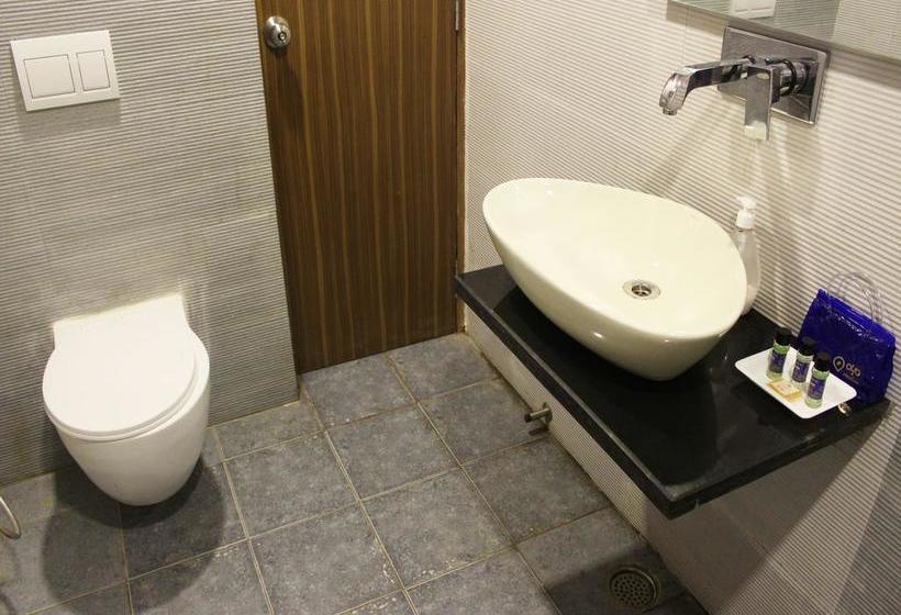 Hotel Oyo Premium Near Sheela Byepass 6