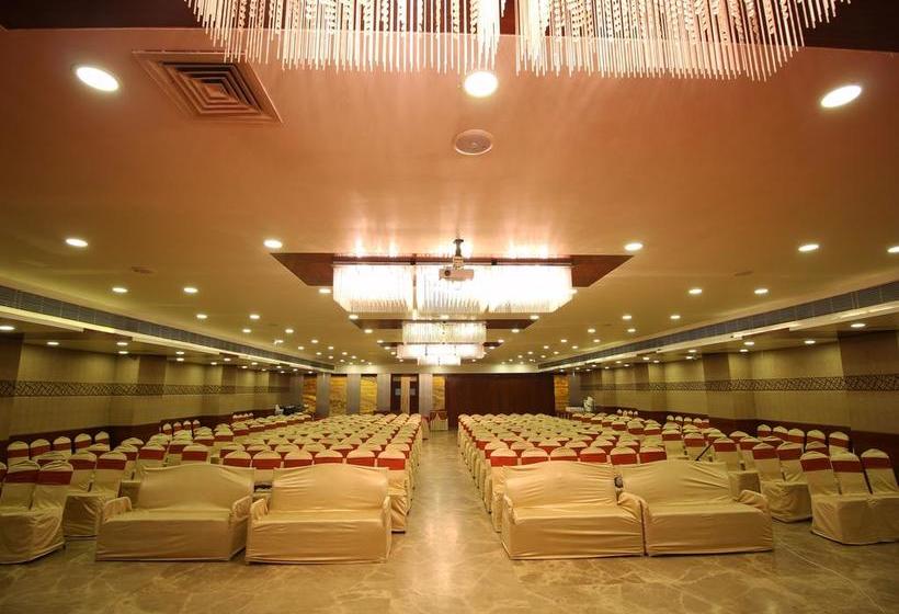 Hotel Oyo Premium Near Sheela Byepass 9