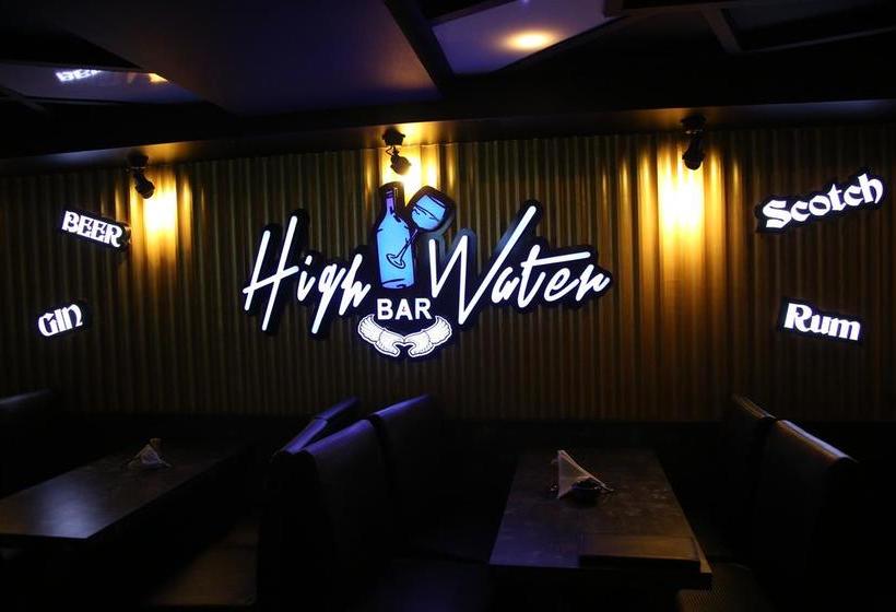 Hotel Black Panther 12