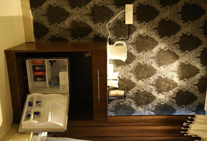 Hotel Black Panther 2