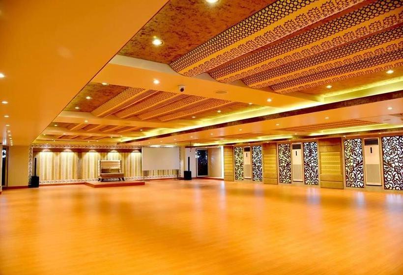 Hotel Black Panther 4