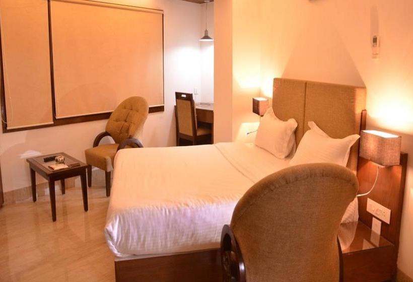 Hotel Prime Residency 12