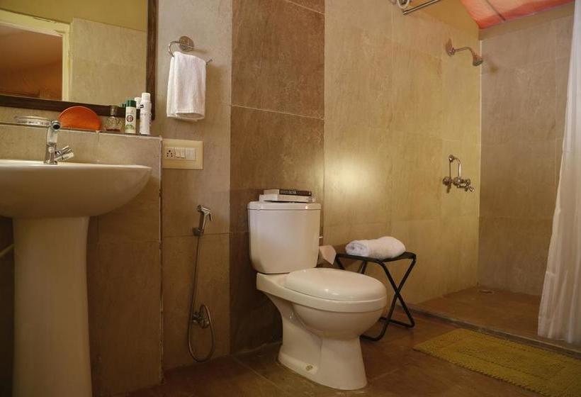 Resort Banyan By The Ganges 14