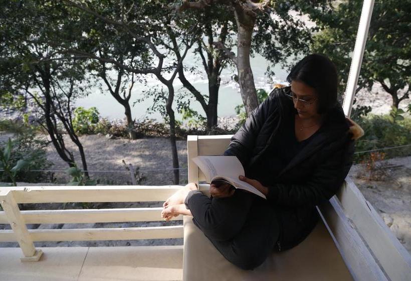 Resort Banyan By The Ganges 15