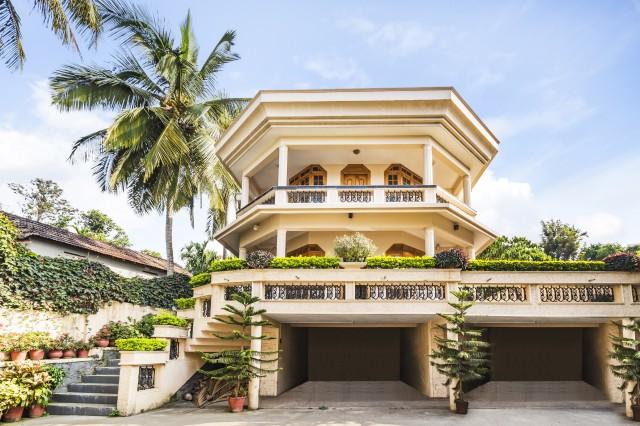 Hotel Wellappointed Room With A Splendid View By Guesthouser 1