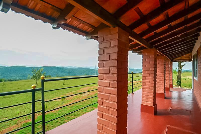 Hotel Capacious 1br Stay Amidst Tropical Shrubbery By Guesthouser 13