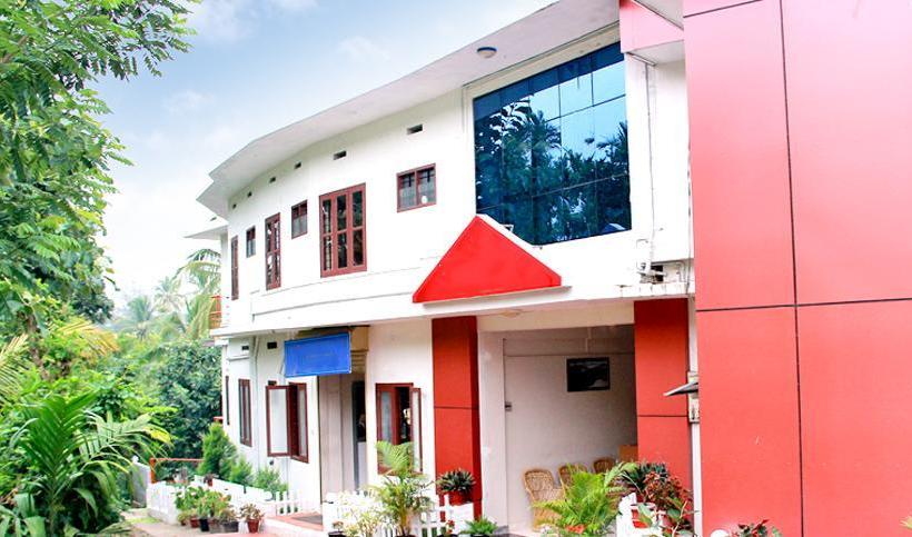 Hotel Budget Room In Pulpally By Guesthouser 4